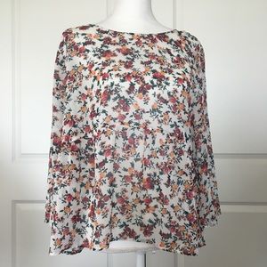 Floral Shirt (fits like SM)